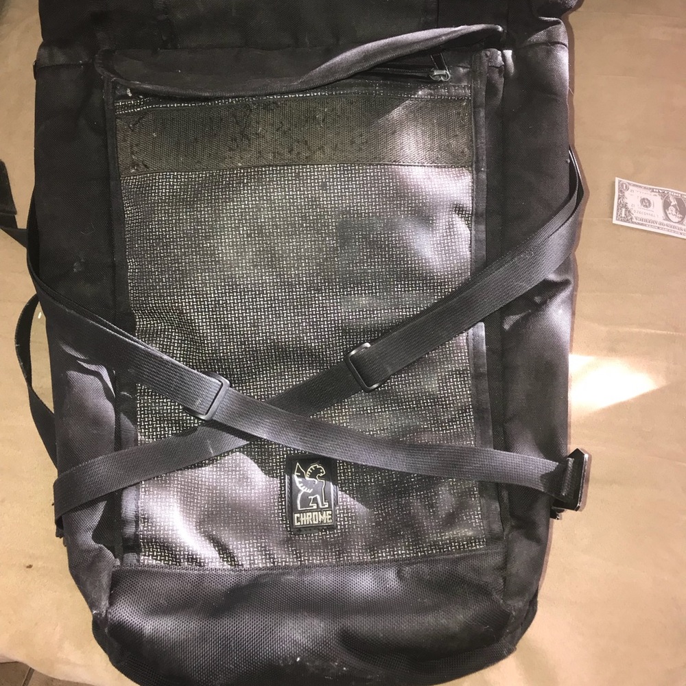 Chrome industries Bravo Night Edition back pack.